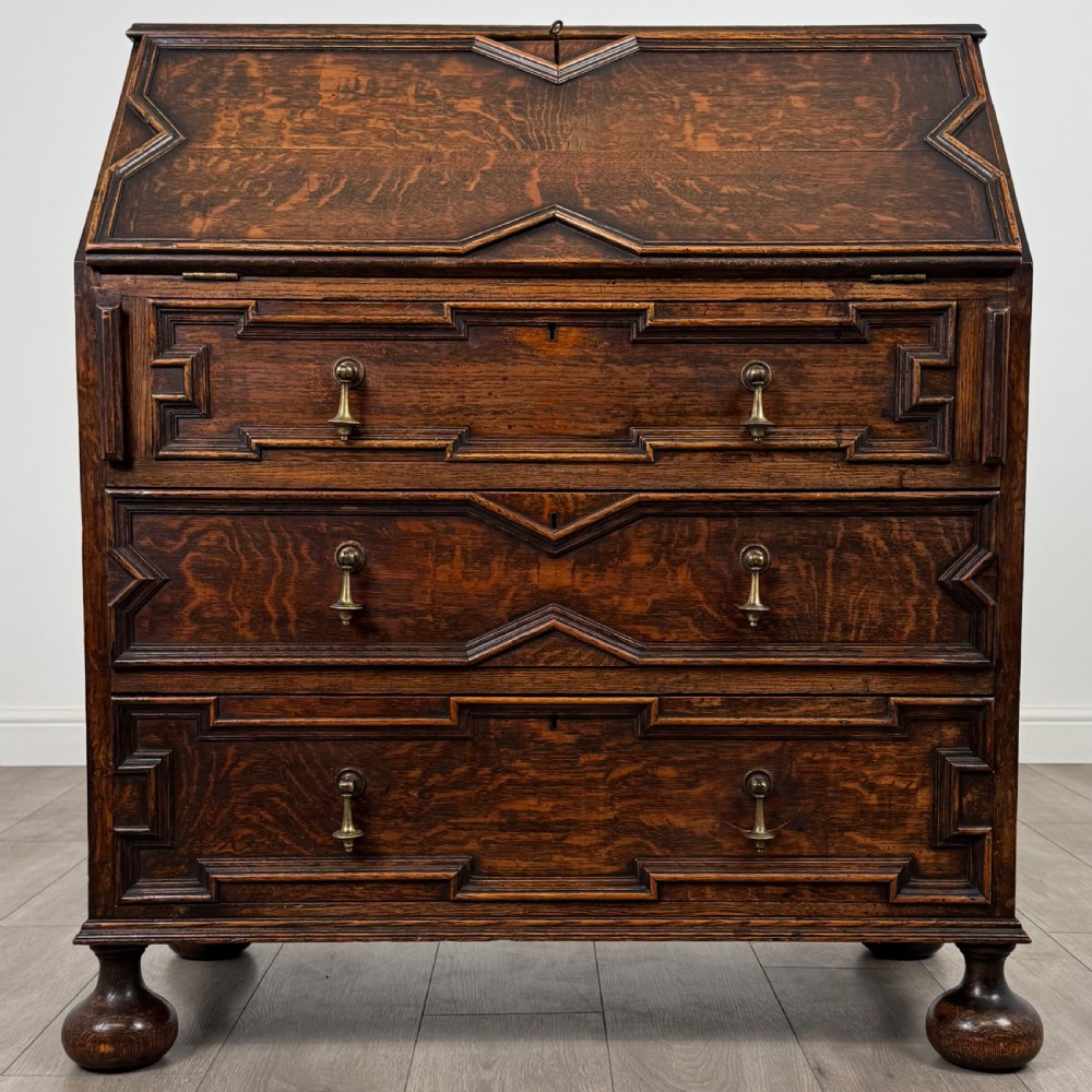 Antique 20th Century Fine Quality Jacobean Bureau In Oak