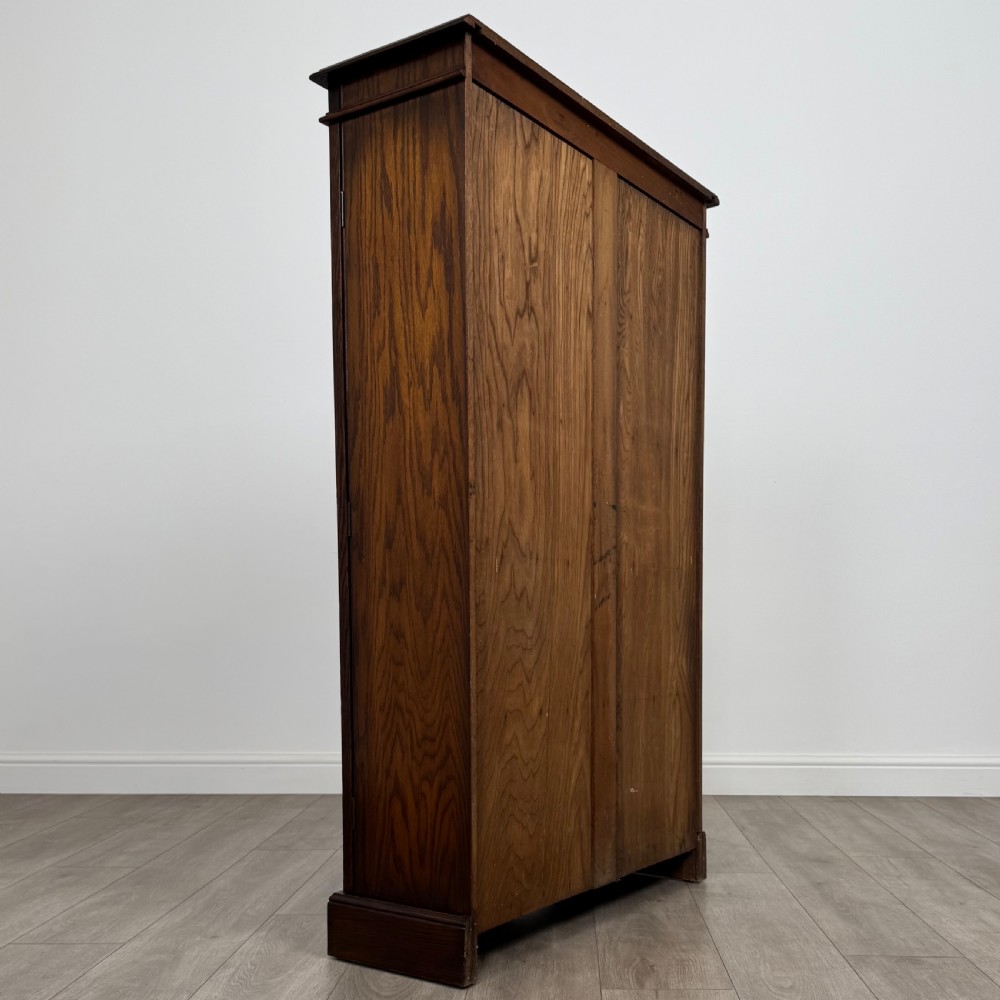 Antique 20th Century Good Quality Display Cabinet In Oak  View V
