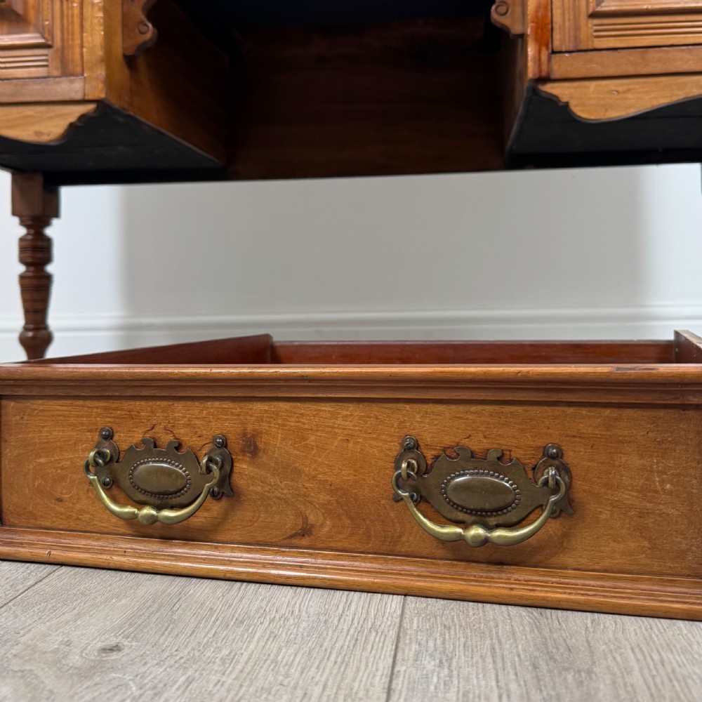 Antique 20th Century Good Quality Desk In Walnut  View XIII