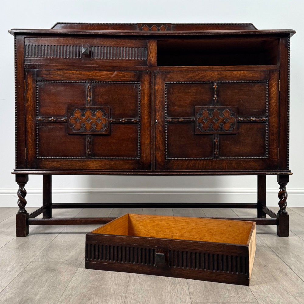 Antique 20th Century Barley Twist Sideboard In Oak  View XI