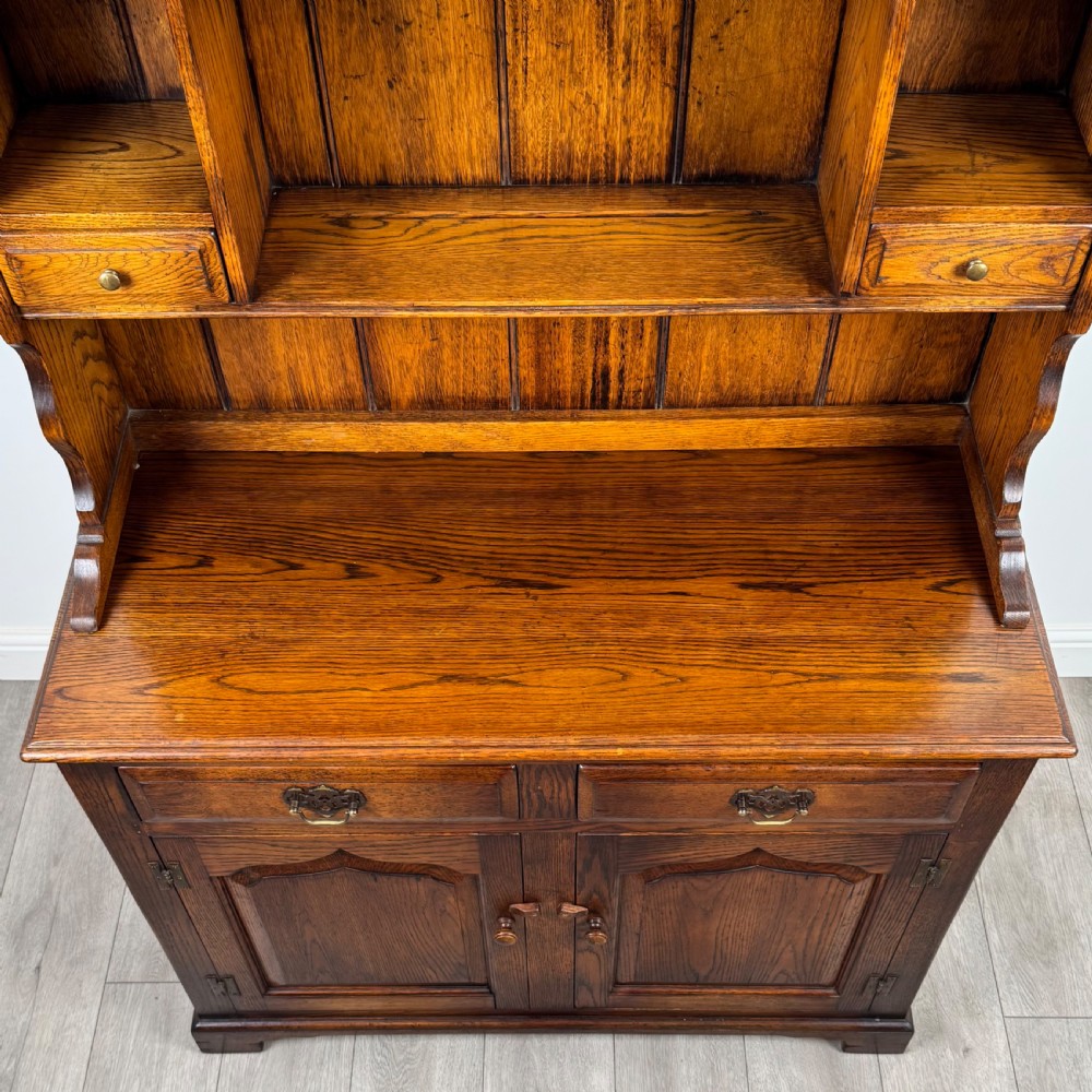 Antique 20th Century Fine Quality Dresser In Oak  View X