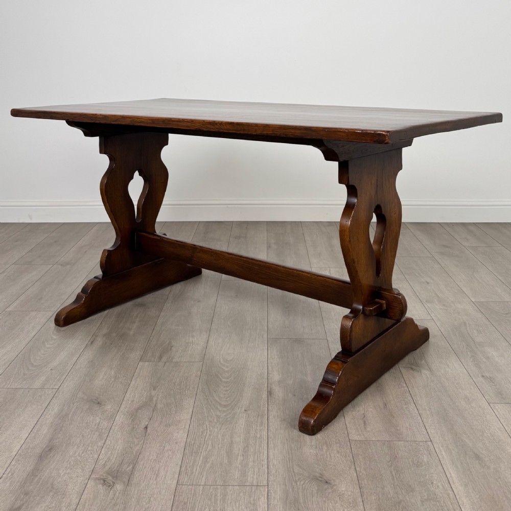 Antique 20th Century Quality Refractory Style Dining Table In Oak 