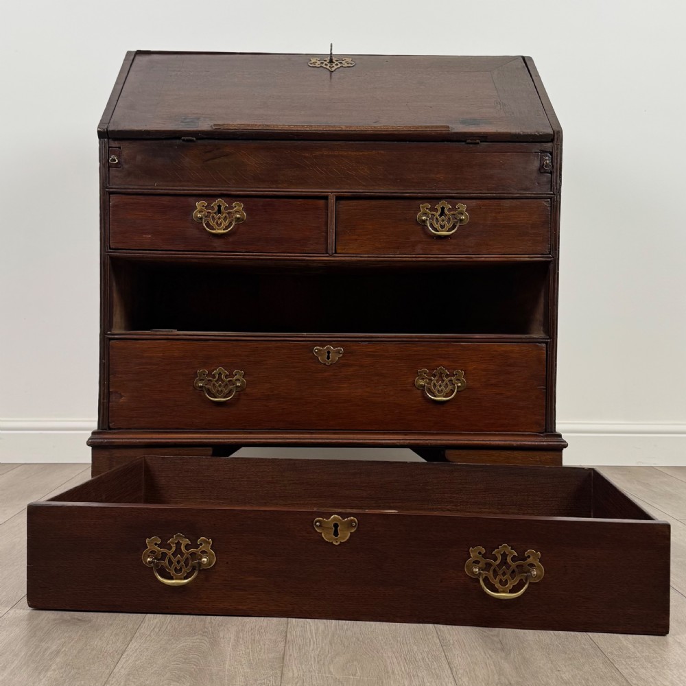  Antique 18th Century Good Quality Bureau In Oak  View XIII
