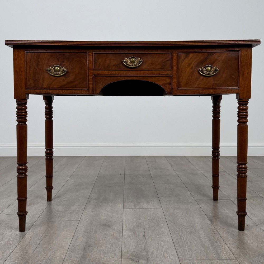 Antique 19th Century Writing Table In Mahogany 