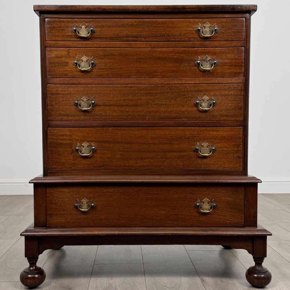 Antique 20th Century Chest Of Drawers In Mahogany 