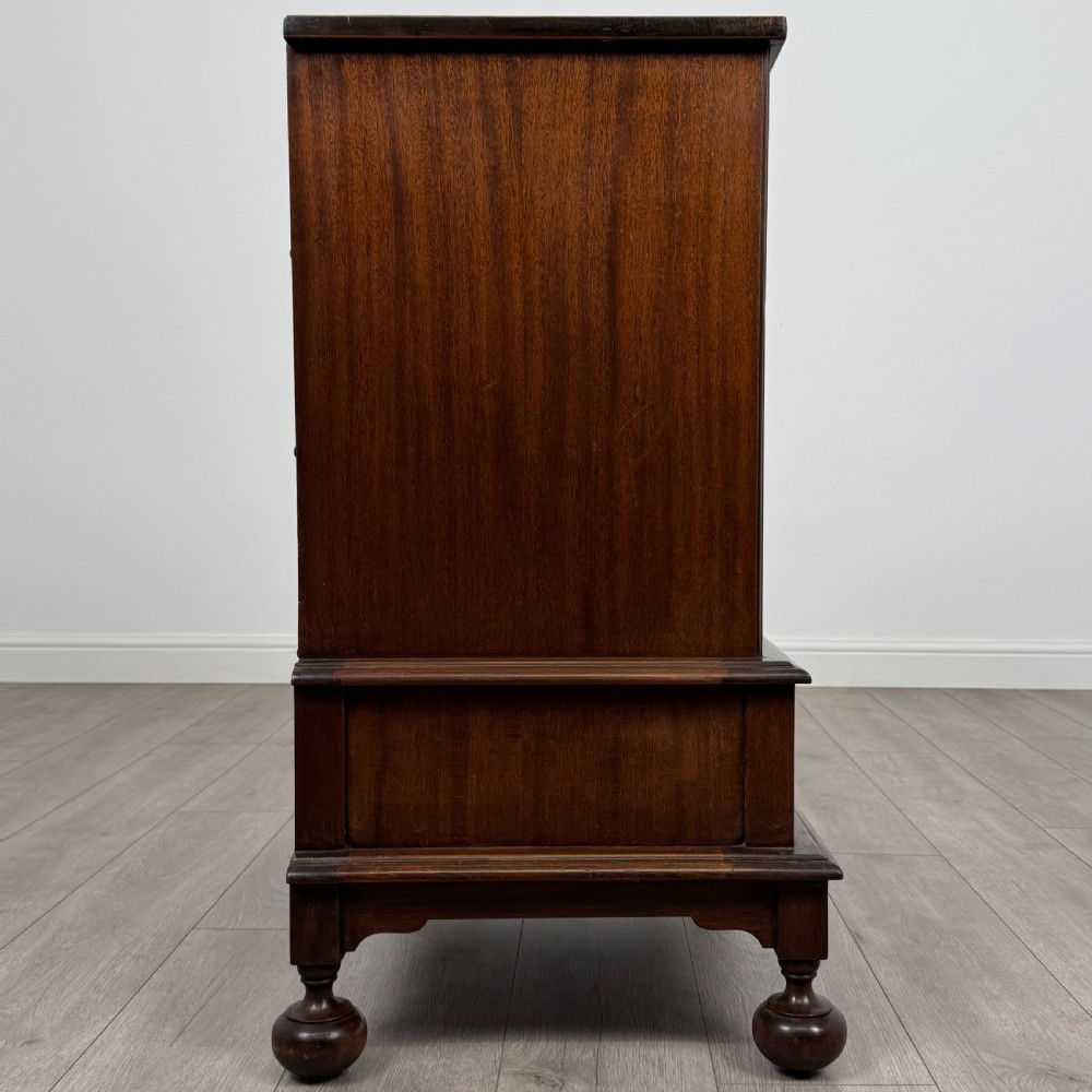 Antique 20th Century Chest Of Drawers In Mahogany  View VIII