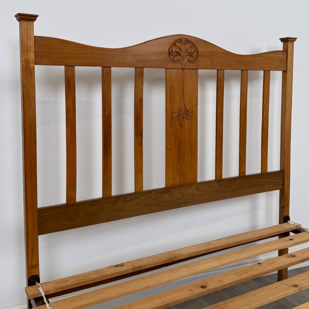 Antique 20th Century Double Bed In Walnut View V