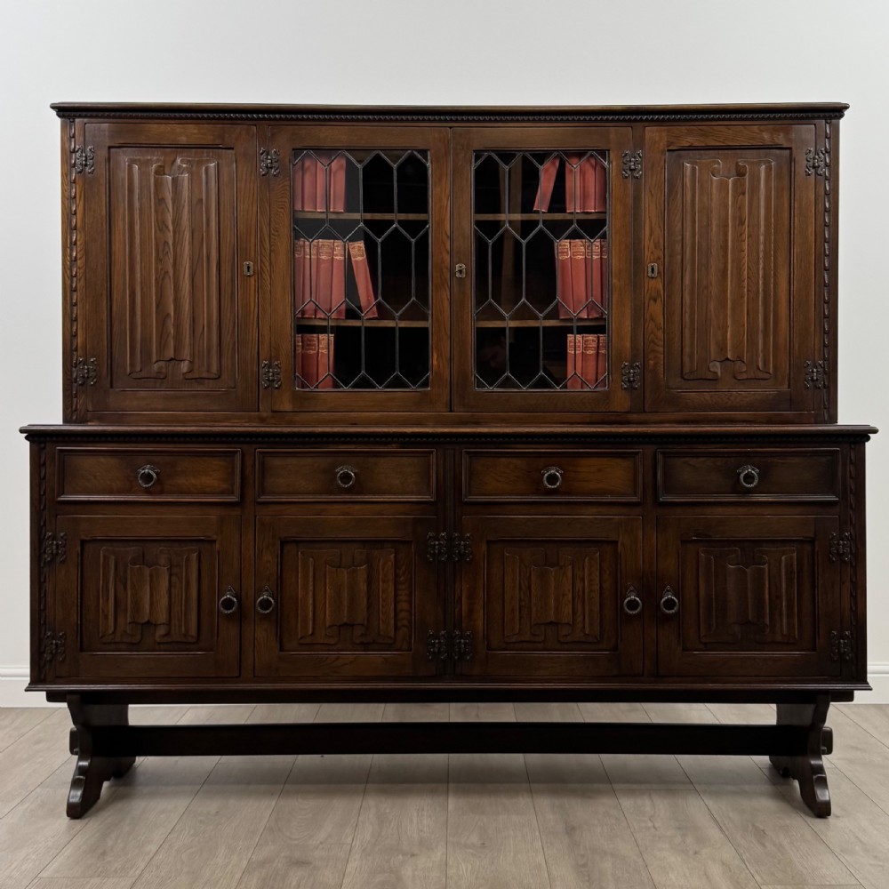Antique 20th Century Good Quality Linenfold Dresser In Oak 