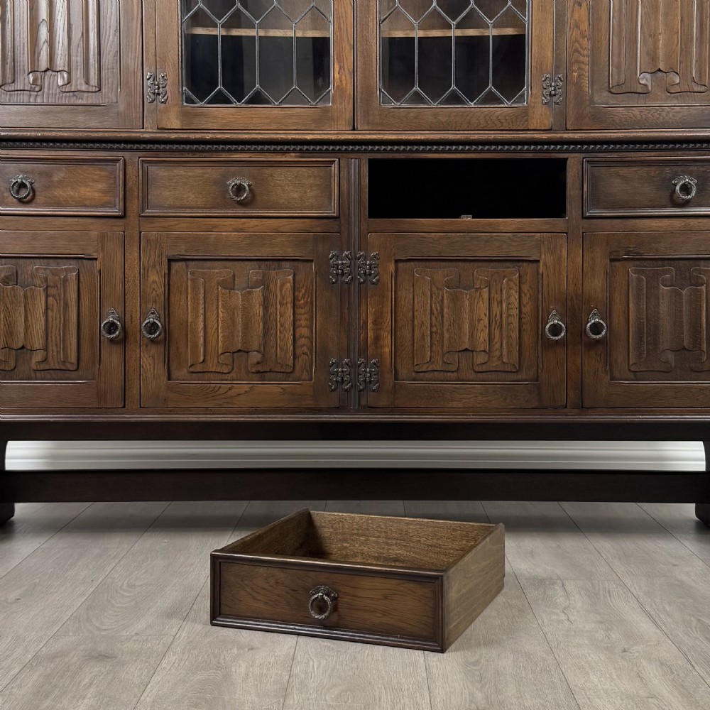Antique 20th Century Good Quality Linenfold Dresser In Oak  View XII