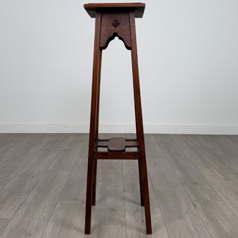 Antique 20th Century Fine Quality Plant Stand In Oak View II
