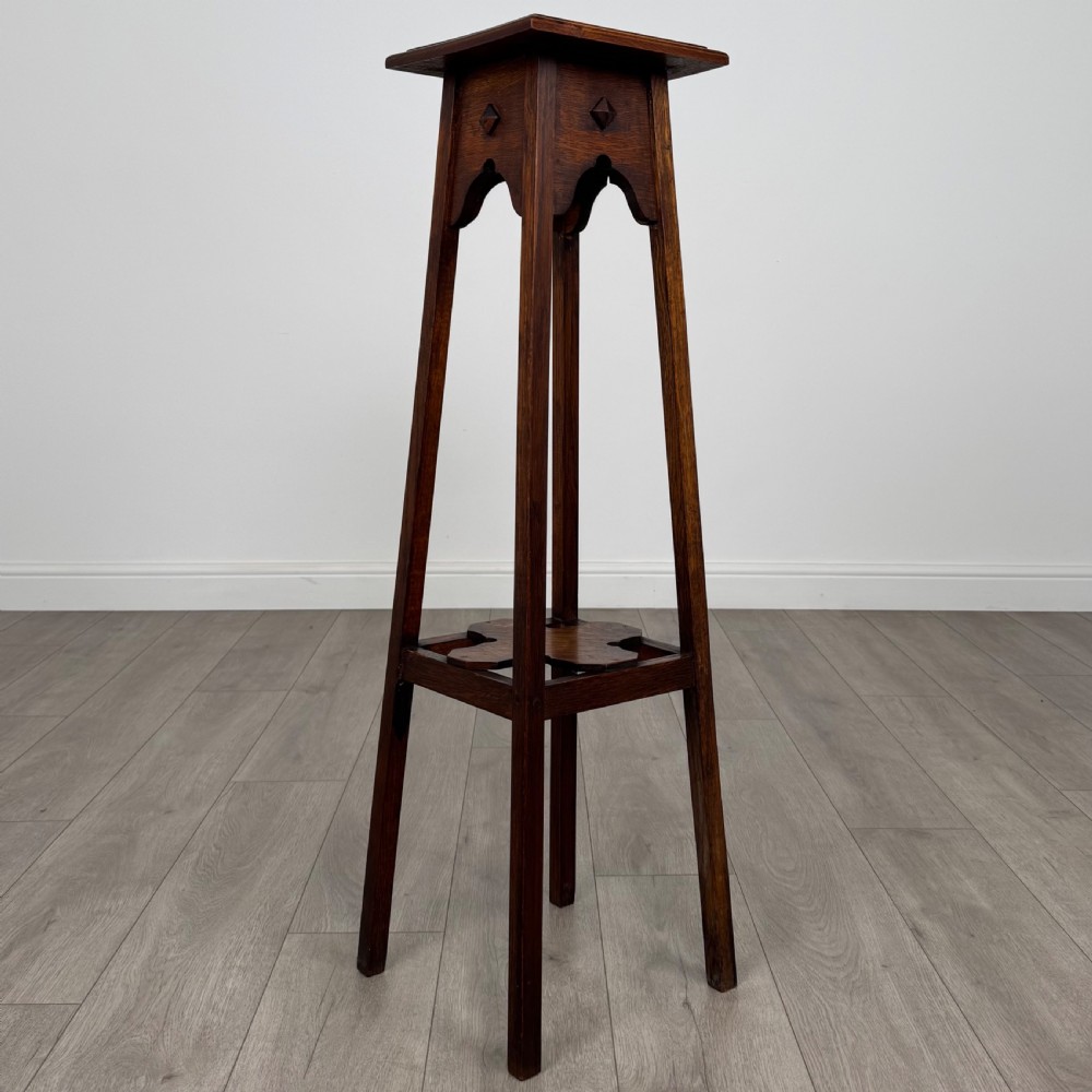 Antique 20th Century Fine Quality Plant Stand In Oak View V