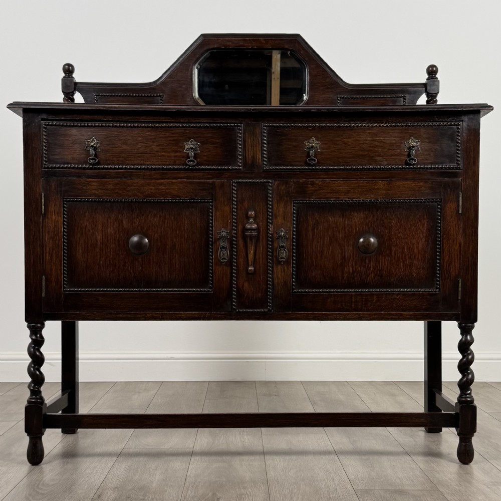 Antique 20th Century Barley Twist Sideboard In Oak 