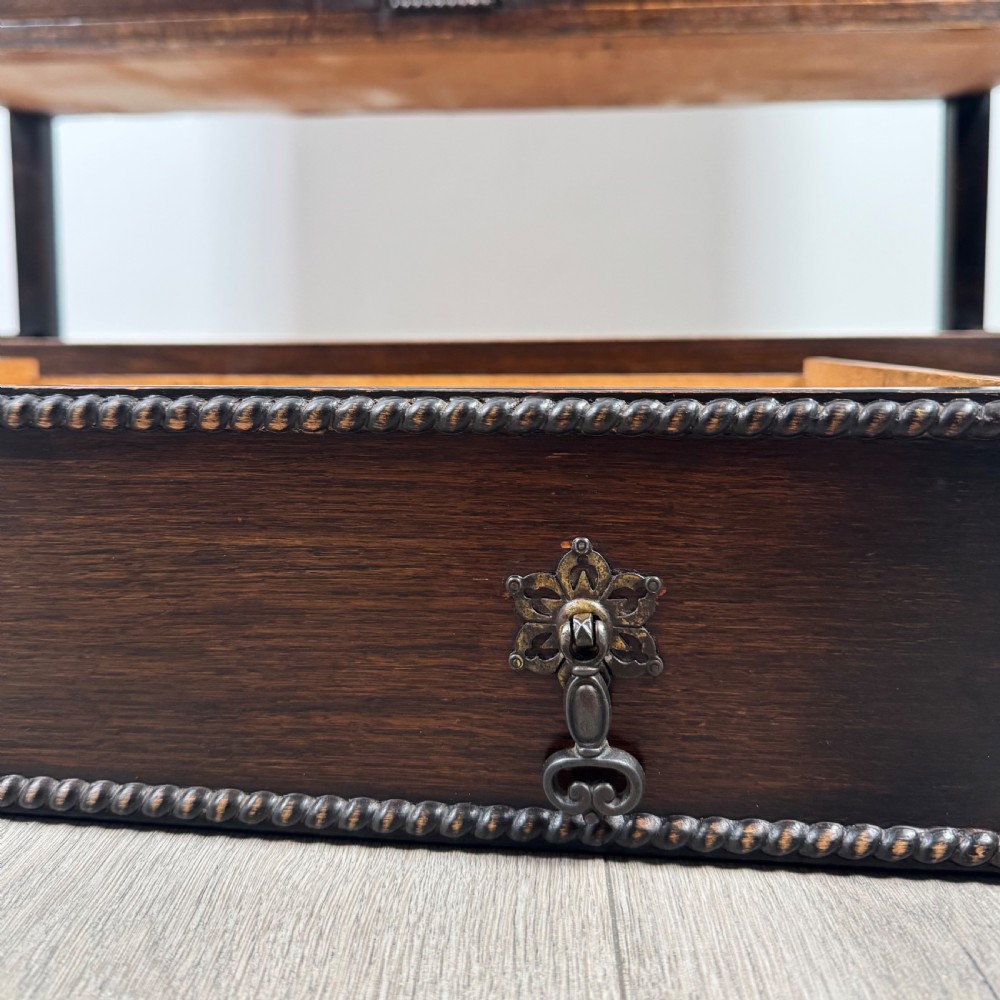 Antique 20th Century Barley Twist Sideboard In Oak  View XII