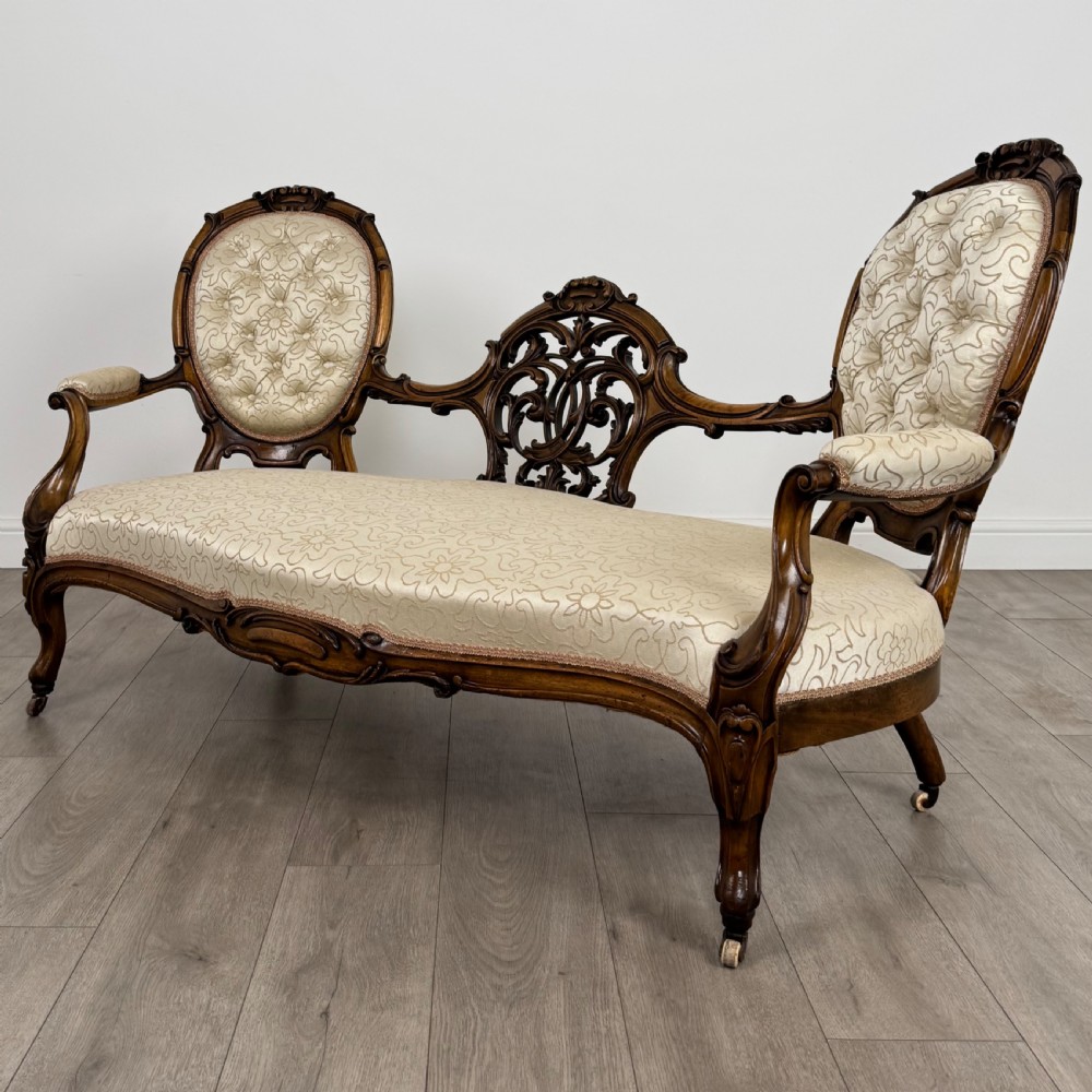  Antique 20th Century Fine Cameo Back Sofa In Walnut  View II