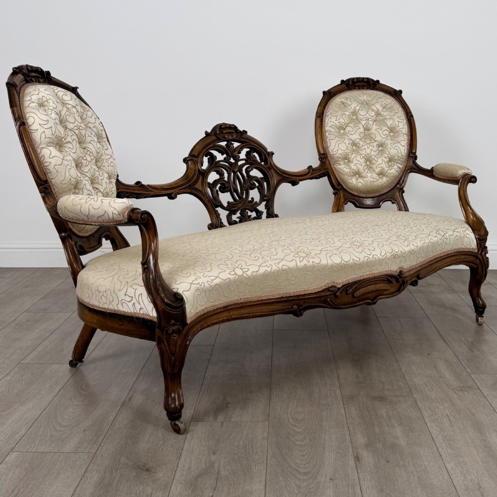  Antique 20th Century Fine Cameo Back Sofa In Walnut  View VIII