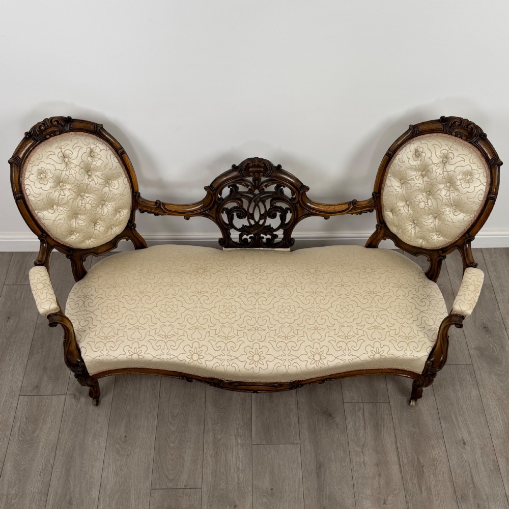  Antique 20th Century Fine Cameo Back Sofa In Walnut  View IX