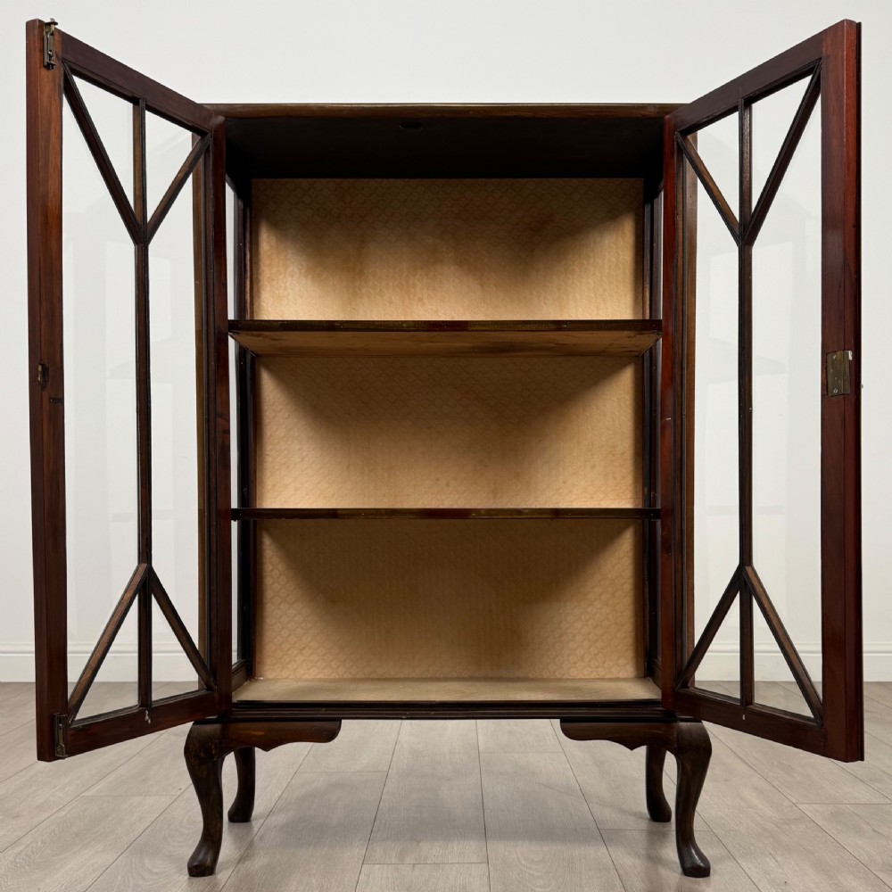 Antique 20th Century Display Cabinet In Mahogany View III