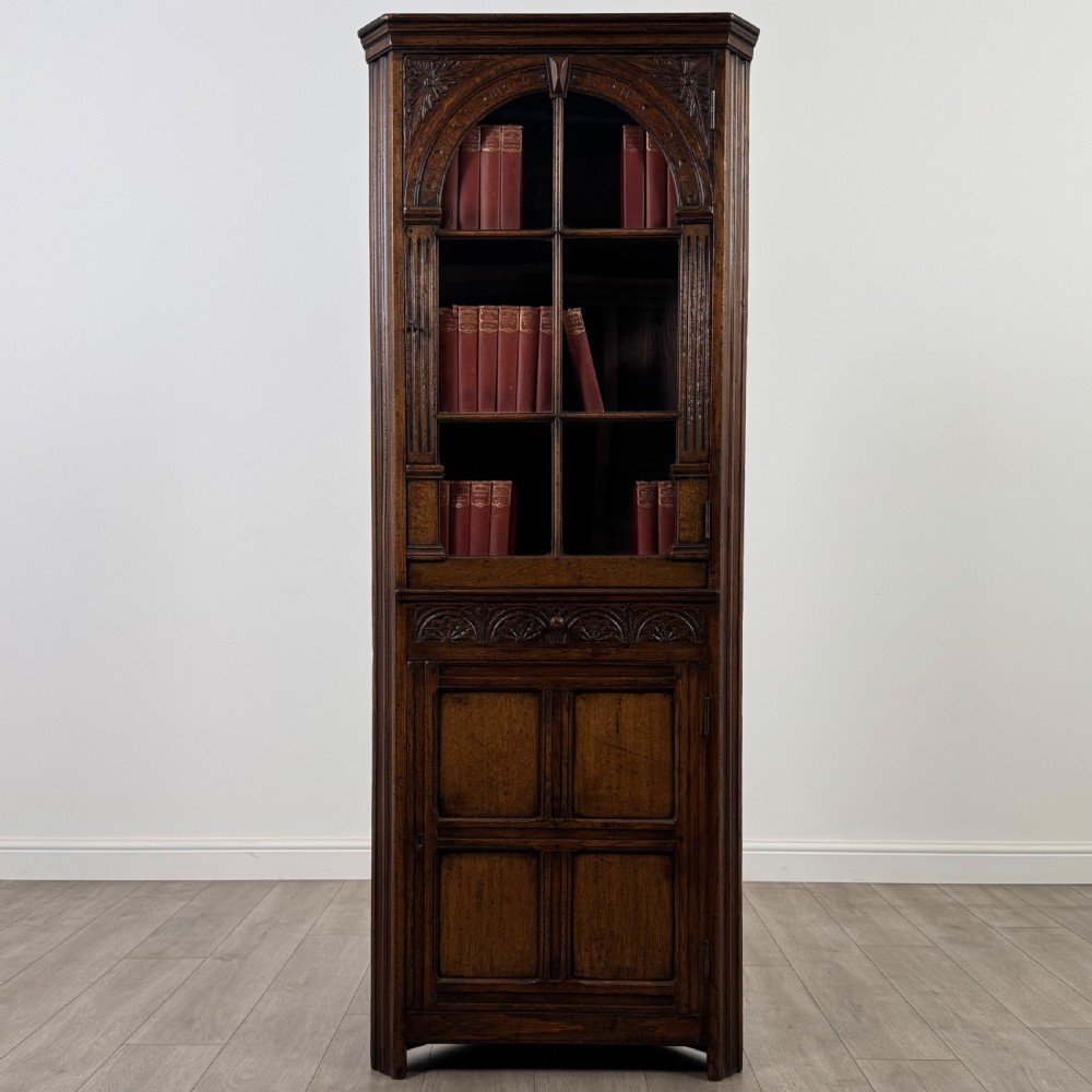  Antique 20th Century Good Quality Corner Cabinet In Oak 