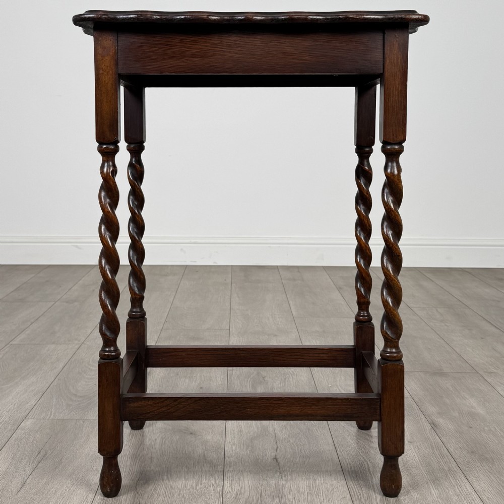 Antique 20th Century Good Quality Small Oak Side Table 