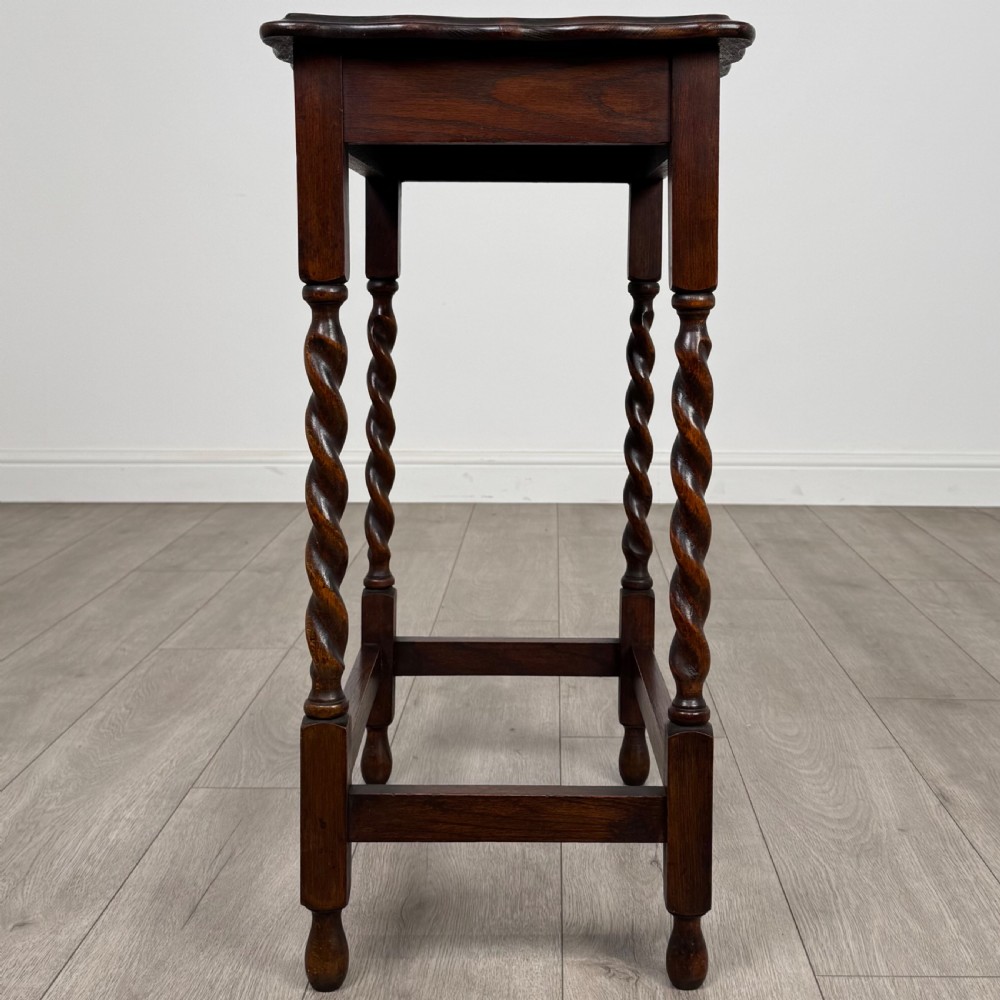 Antique 20th Century Good Quality Small Oak Side Table  View III