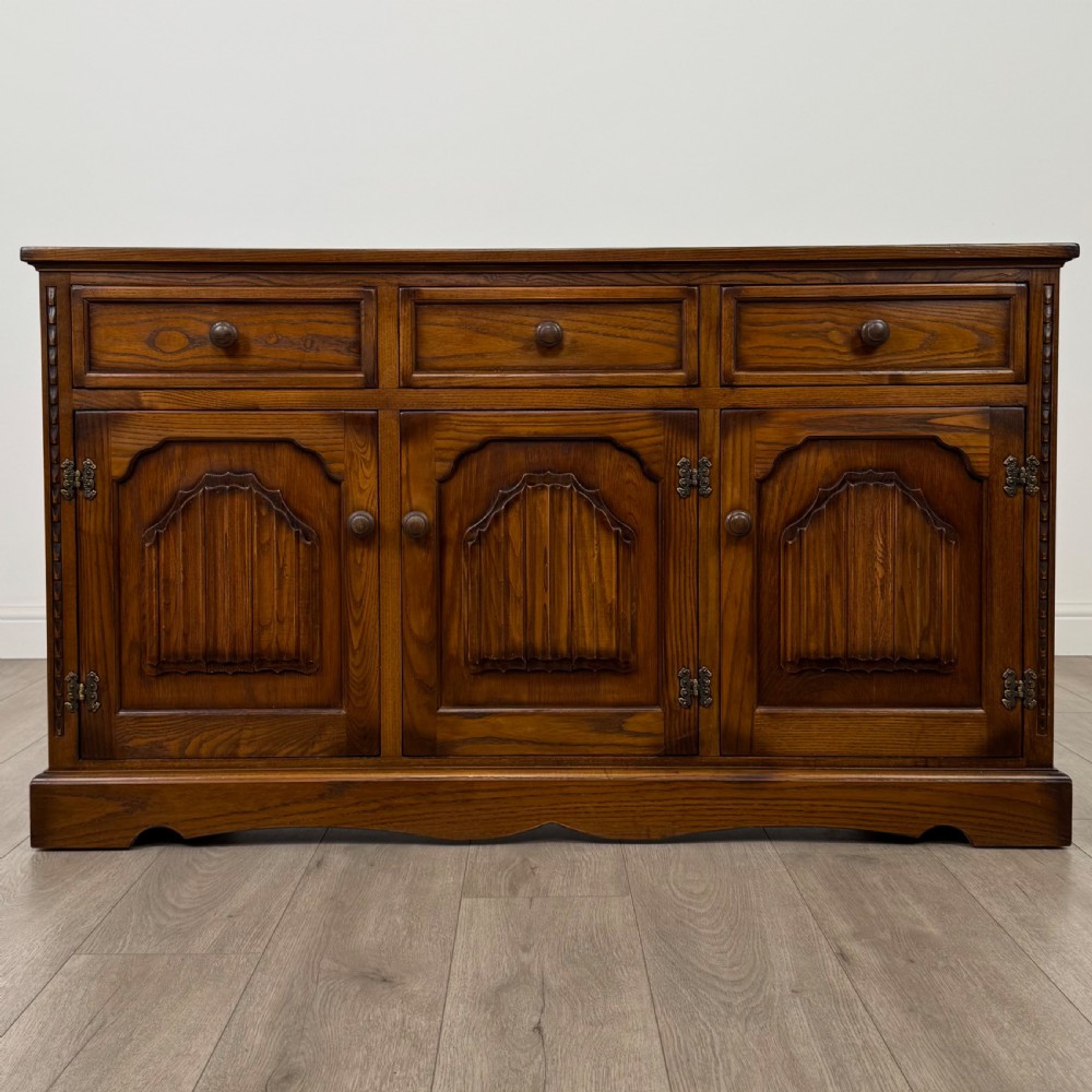 Antique 20th Century Good Quality Sideboard In Oak 