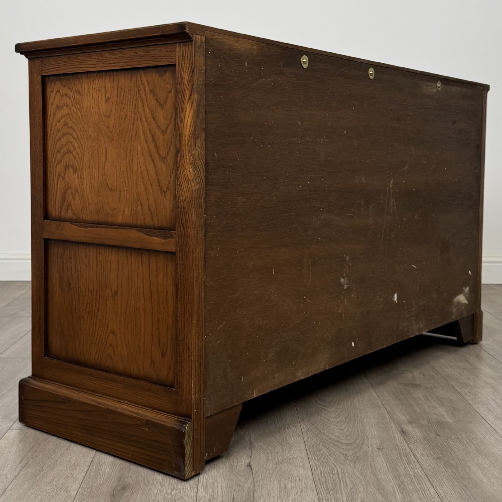 Antique 20th Century Good Quality Sideboard In Oak  View V