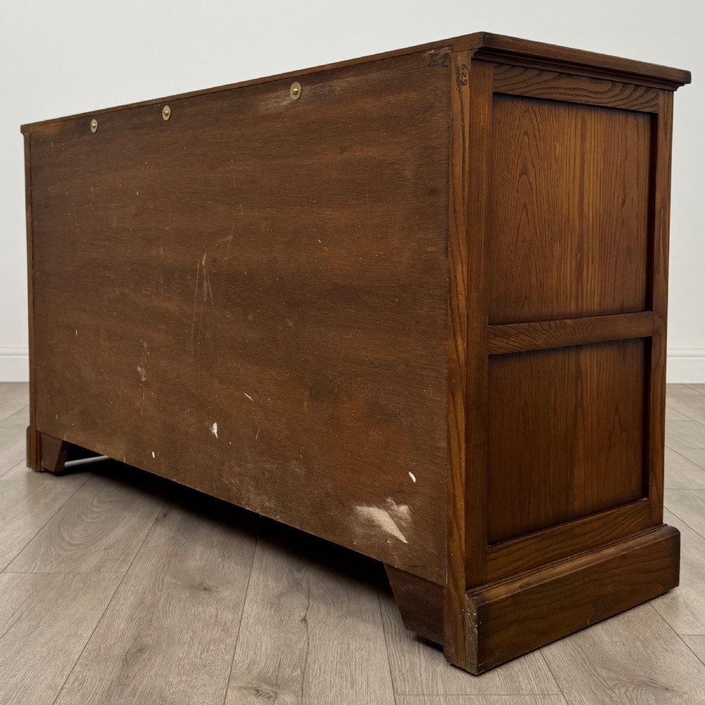 Antique 20th Century Good Quality Sideboard In Oak  View VII