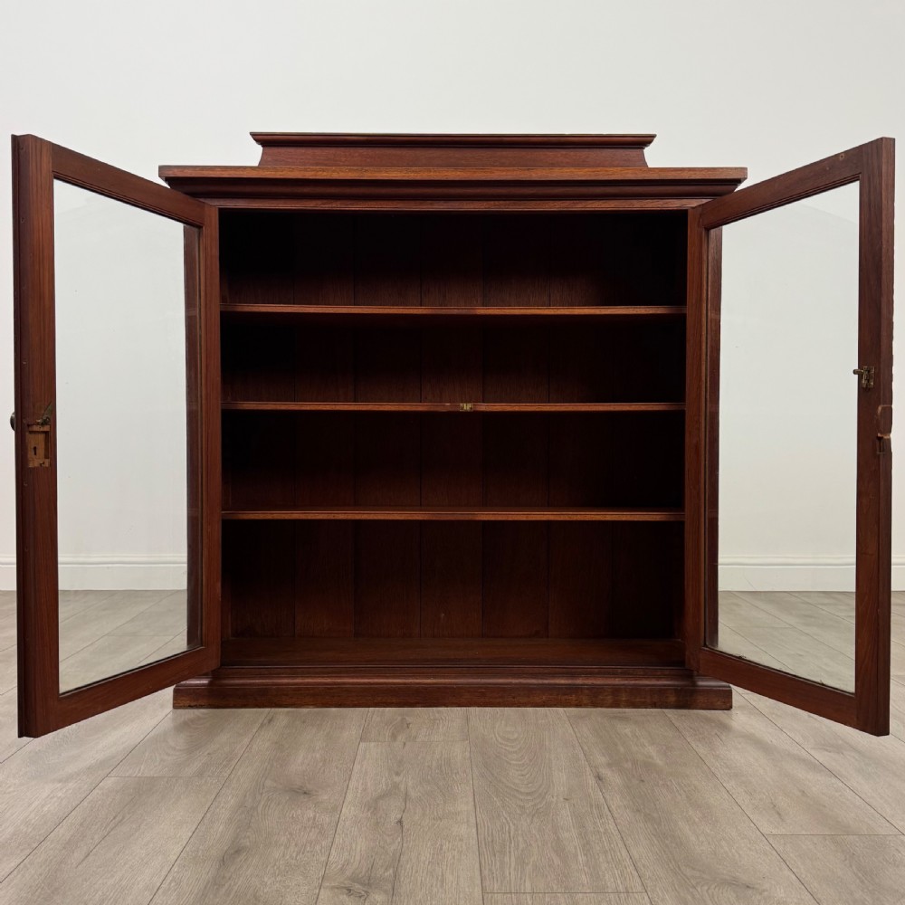  Antique 20th Century Glazed Bookcase In Mahogany View II