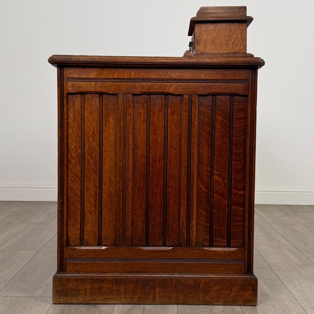 Antique 20th Century Fine Quality Desk In Oak  View V