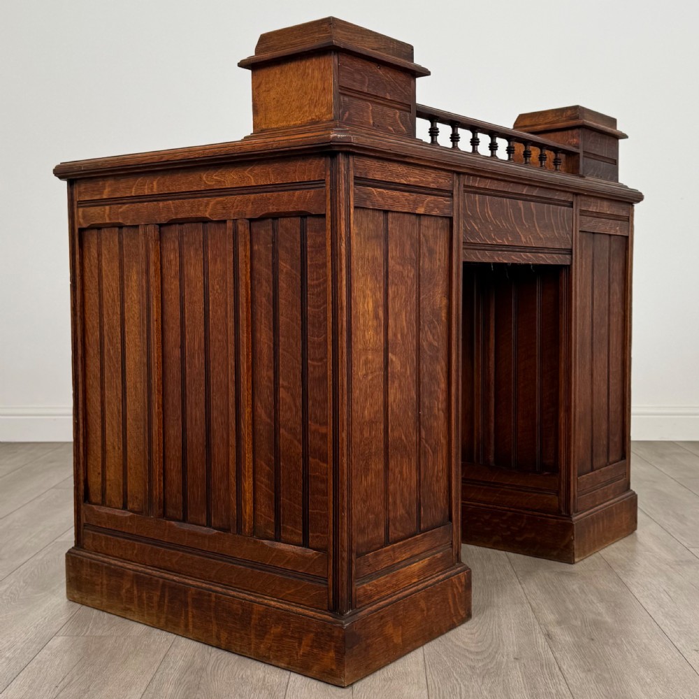 Antique 20th Century Fine Quality Desk In Oak  View VI