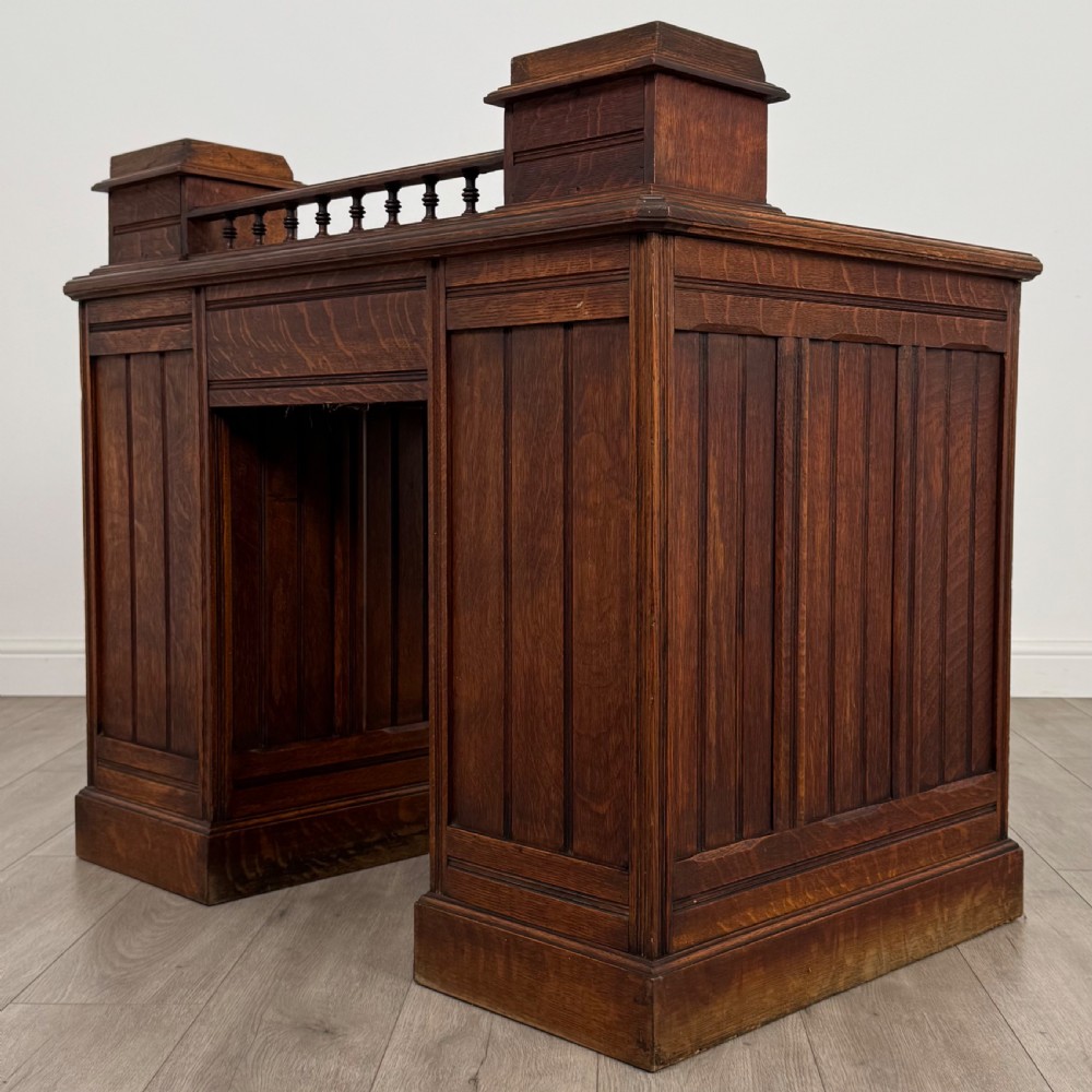 Antique 20th Century Fine Quality Desk In Oak  View VIII
