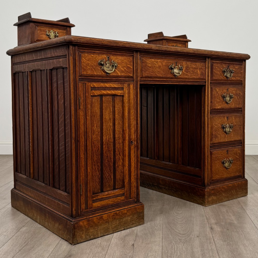 Antique 20th Century Fine Quality Desk In Oak  View X
