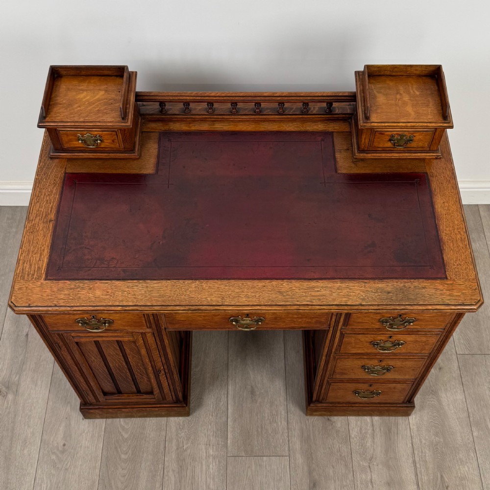 Antique 20th Century Fine Quality Desk In Oak  View XI