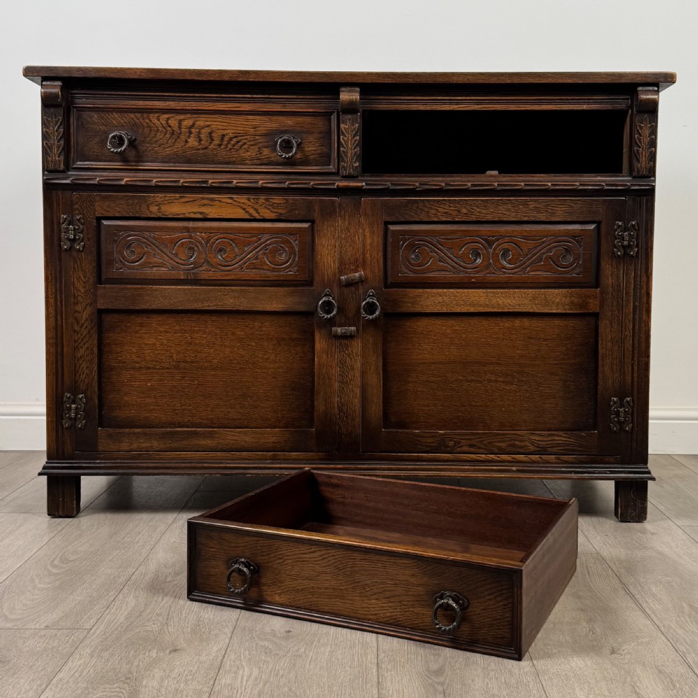 Antique 20th Century Good Quality Sideboard In Oak  View XI