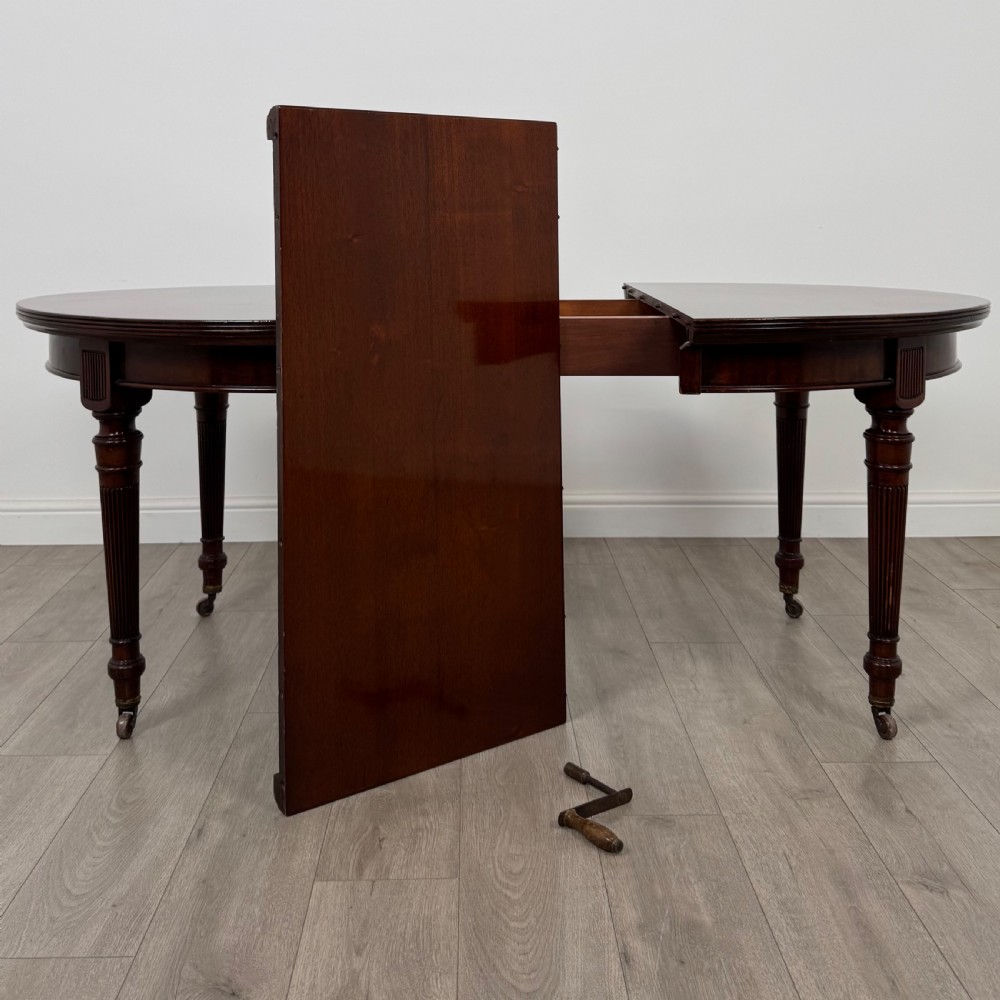 Antique 19th Century Regency Dining Table In Mahogany  View III