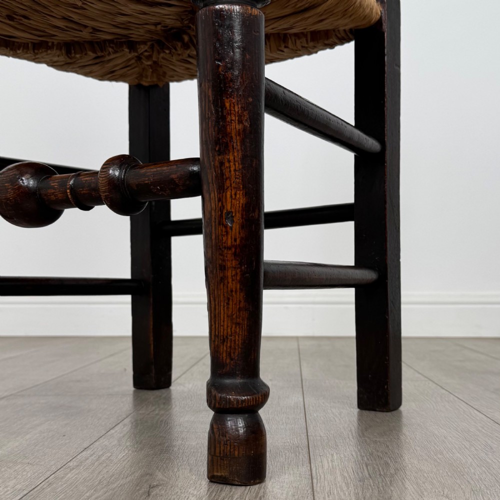 Antique 19th Century Set Of 8 Spindle Back Dining Chairs In Oak  View VII