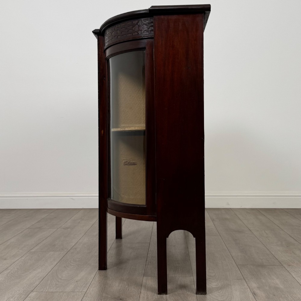 Antique 20th Century Bow Front Cabinet In Mahogany  View IV