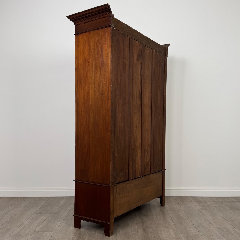 Antique 20th Century Good Quality Wardrobe In Mahogany  View IV