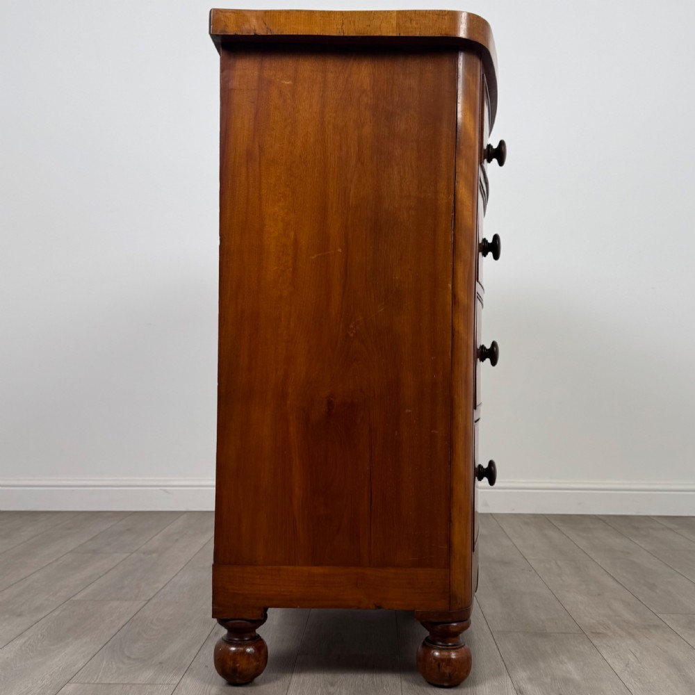  Antique 19th Century Bow Front Chest Of Drawers In Mahogany View VII
