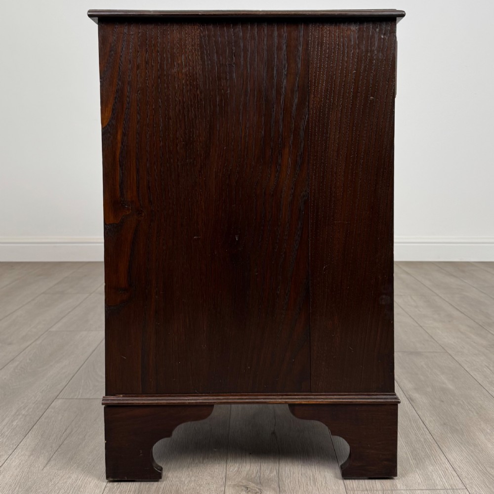  Antique 20th Century Good Quality Kneehole Desk In Oak View VII