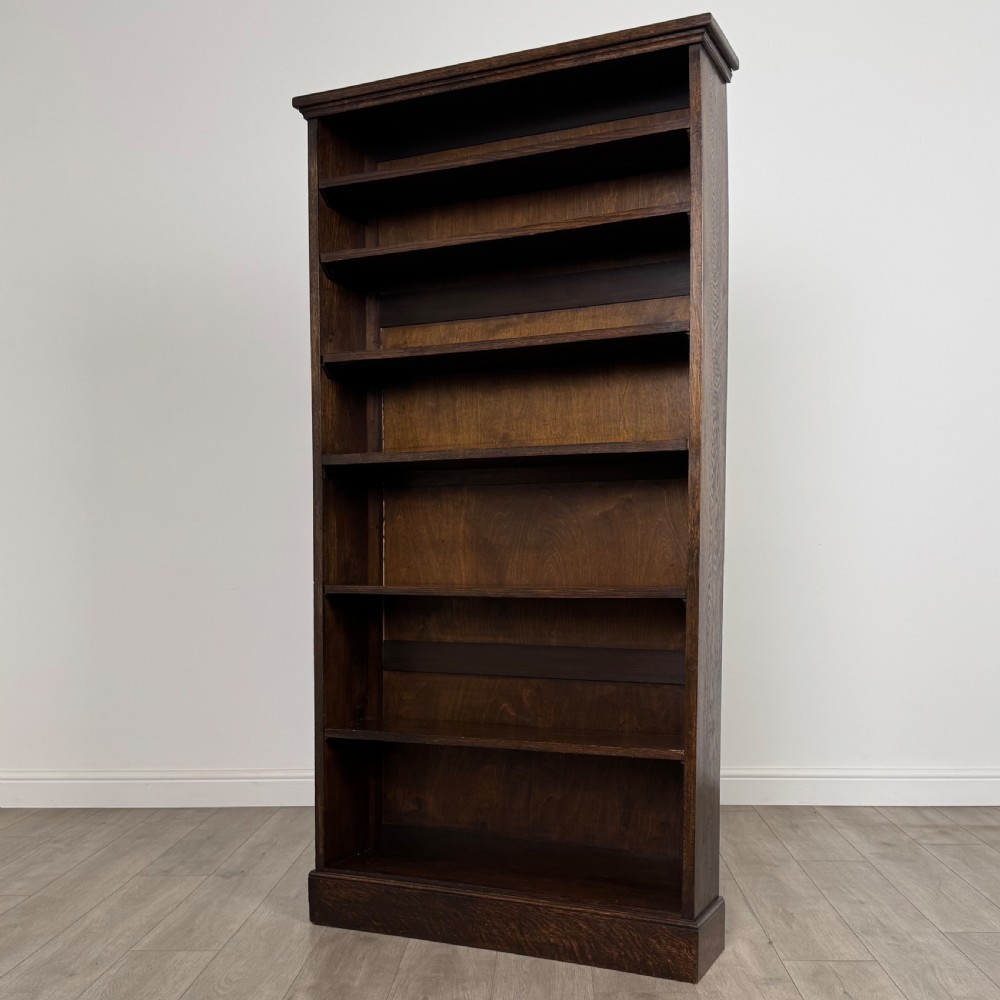 Antique 20th Century Pair Of Tall Bookcases In Oak  View III