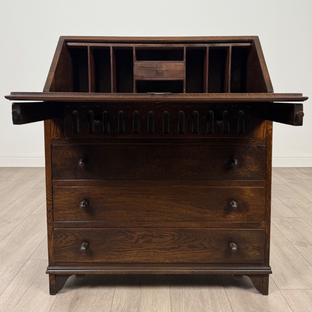 Antique 20th Century Good Quality Linenfold Bureau In Oak  View II