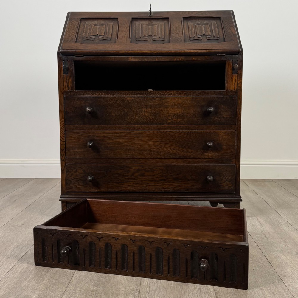 Antique 20th Century Good Quality Linenfold Bureau In Oak  View XII