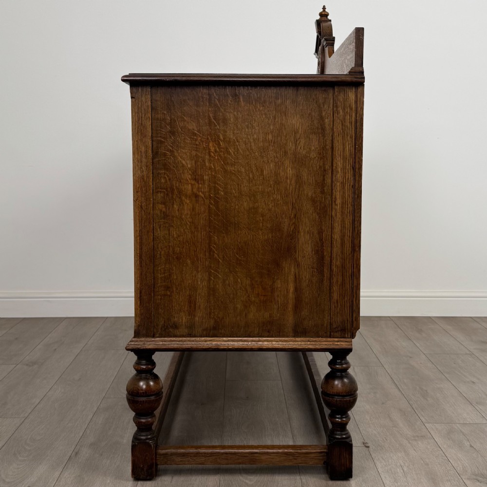 Antique 20th Century Good Quality Sideboard In Golden Oak  View V