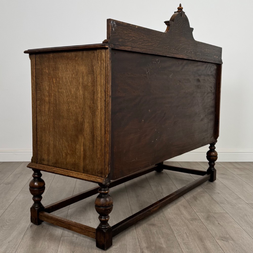 Antique 20th Century Good Quality Sideboard In Golden Oak  View VI