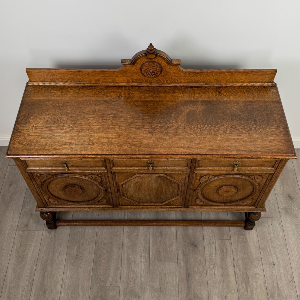 Antique 20th Century Good Quality Sideboard In Golden Oak  View XI