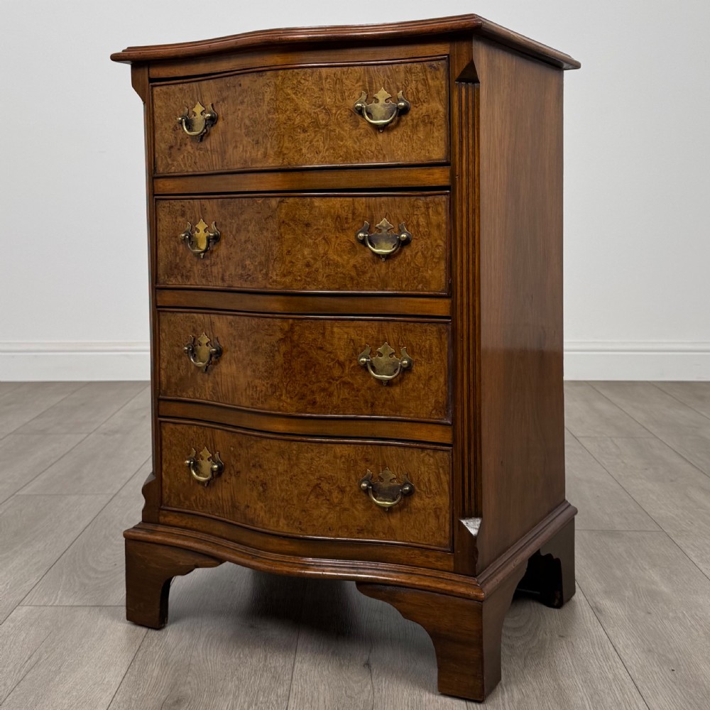 Antique 20th Century Serpentine Chest Of Drawers In Burr Walnut View II