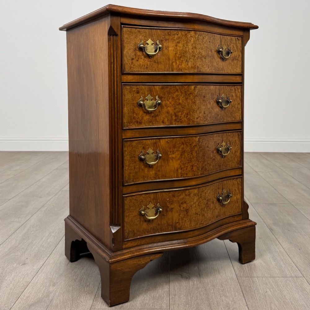 Antique 20th Century Serpentine Chest Of Drawers In Burr Walnut View VIII