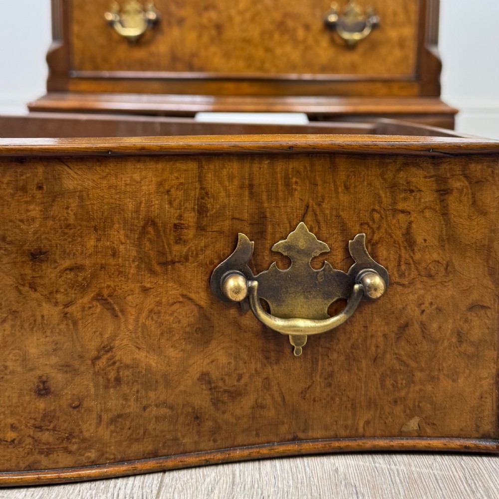 Antique 20th Century Serpentine Chest Of Drawers In Burr Walnut View XI