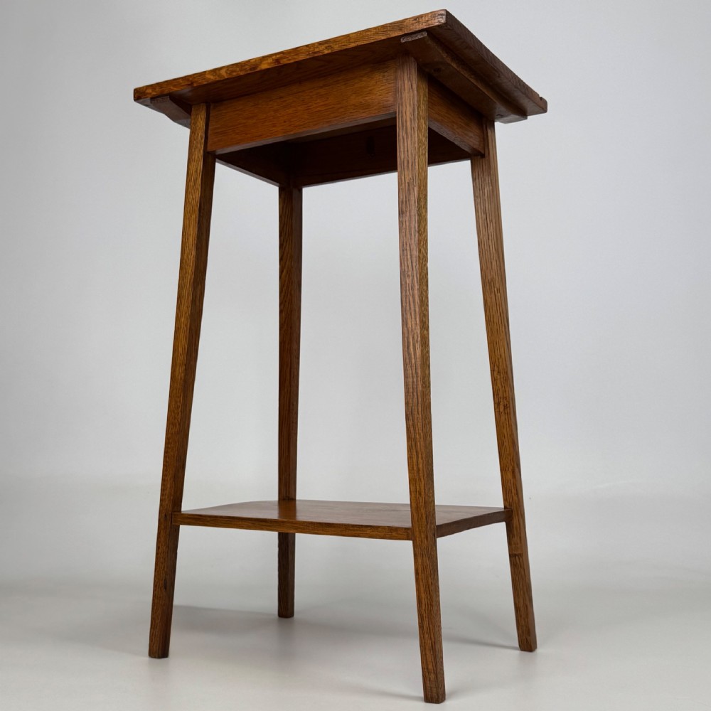 Antique 20th Century Good Quality Side Table In Golden Oak View V